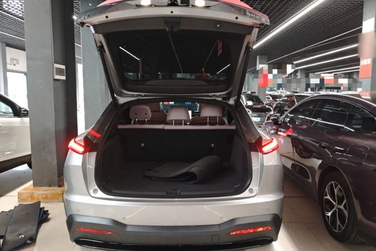 Used ONVO L60 2024 60 kWh Rear-Drive Version Trunk