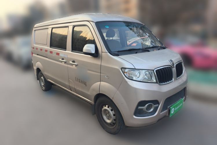 Used Jinbei Hiace X30 2017 1.5L Standard Version DLCG14 Front Right 45 Deg