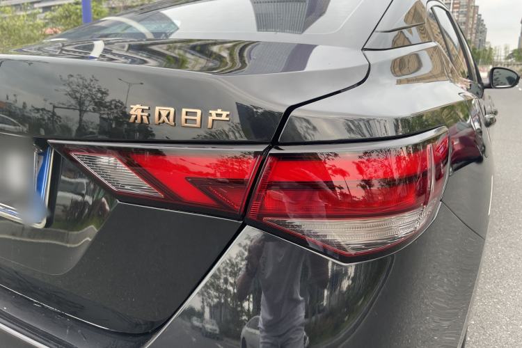 Used Nissan Sylphy 2023 1.6L CVT Black Gold Edition Exterior 10