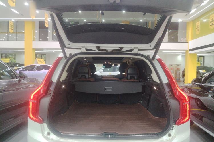 Used Volvo XC90 2020 T6 Zhiyi Luxury 7-Seater
