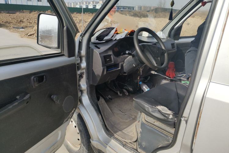 Used Wuling Rongguang Small Truck 2012 1.2L Double-Cab Basic Version LAQ Driver Seat