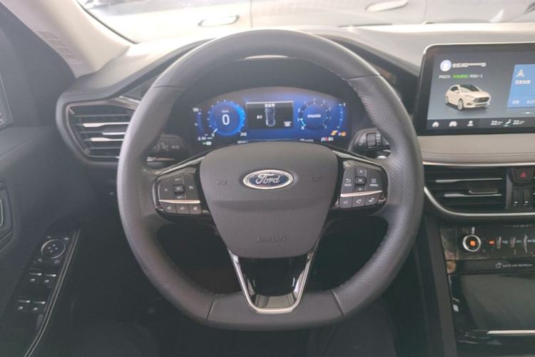 Used Ford Escape 2020 EcoBoost 245 Four-Wheel Drive Luxury Edition
