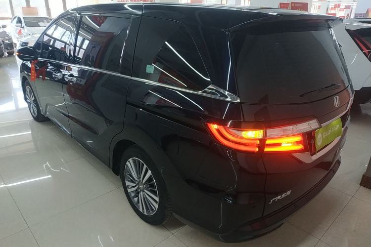 Used Honda Odyssey 2018 2.4L Luxury Edition Rear Left 45 Deg