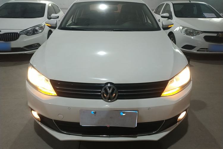 Used Volkswagen Sagitar 2014 Revised Version 1.4TSI Manual Luxury Edition
