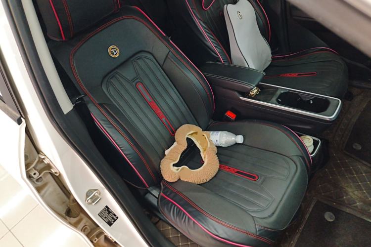 Used NETA V 2022 Chao 300 Lite Ternary Lithium Right Front Seat