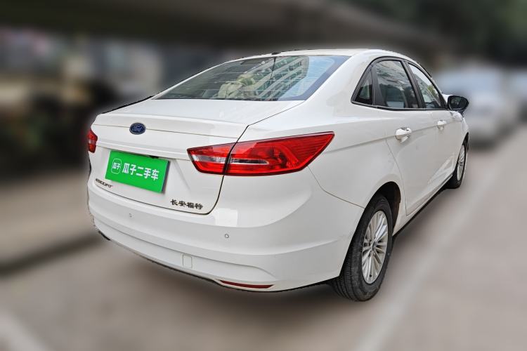 Used Ford Escort 2015 1.5L Manual Comfort Model
