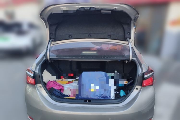 Used Toyota Corolla 2018 Dual-Engine 1.8L E-CVT Smart Edition
