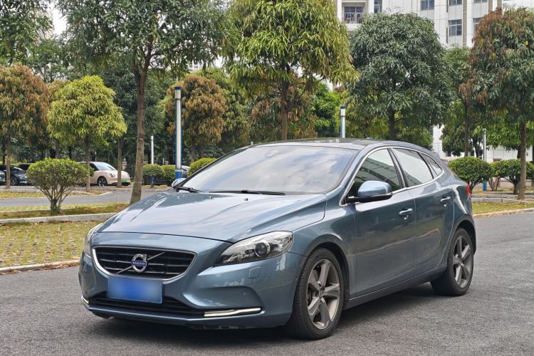 Used Volvo V40 2014 2.0T Zhiya Edition