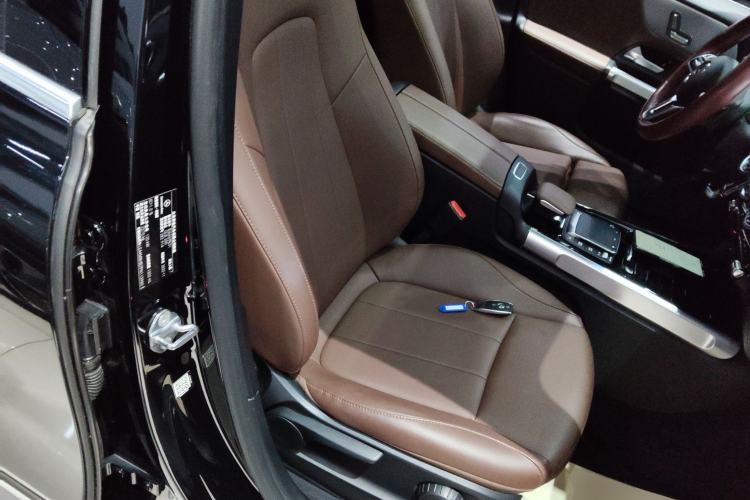 Used Mercedes-Benz GLB 2023 GLB 200 Fashion Model
