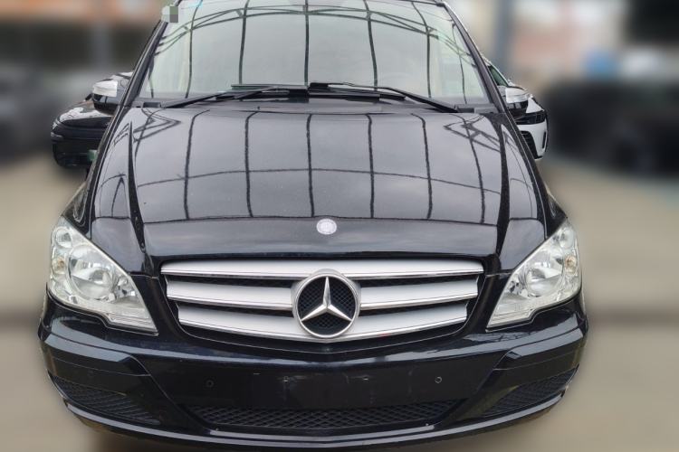 Used Mercedes-Benz Viano 2013 3.0L Comfort Edition Front