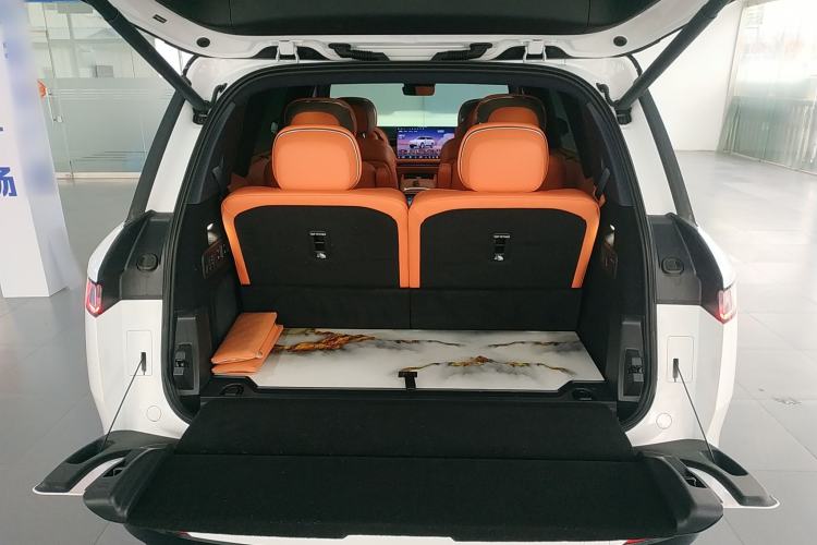 Used Lynk & Co 900 2025 2.0T Ultra