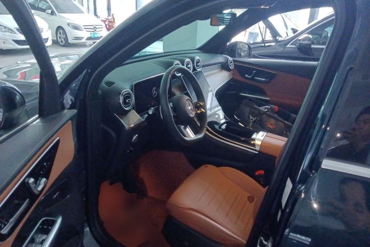 Used Mercedes-Benz GLC 2024 Refreshed GLC 300 L 4MATIC Dynamic Version 5 Seats Driver Seat