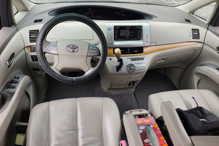 Used Toyota Previa 2007 3.5L 7-Seater Luxury Version Center Console