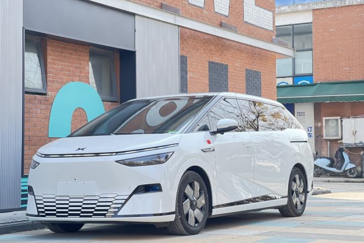 Used XPeng X9 2024 702 Ultra-Long Range Max