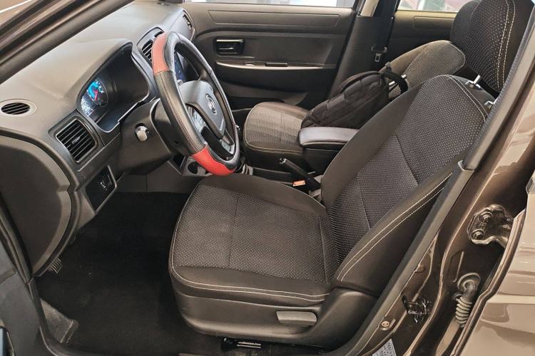 Used Dongfeng Fengon 330 2019 1.5L Manual Practical II China VI
