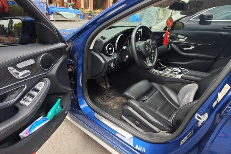 Used Mercedes-Benz C-Class 2015 Revised C 200 L Sport Edition Driver Seat