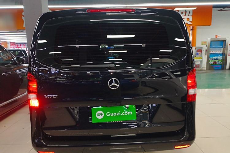 Used Mercedes-Benz Vito 2023 2.0T Elite Version 7 Seats Rear