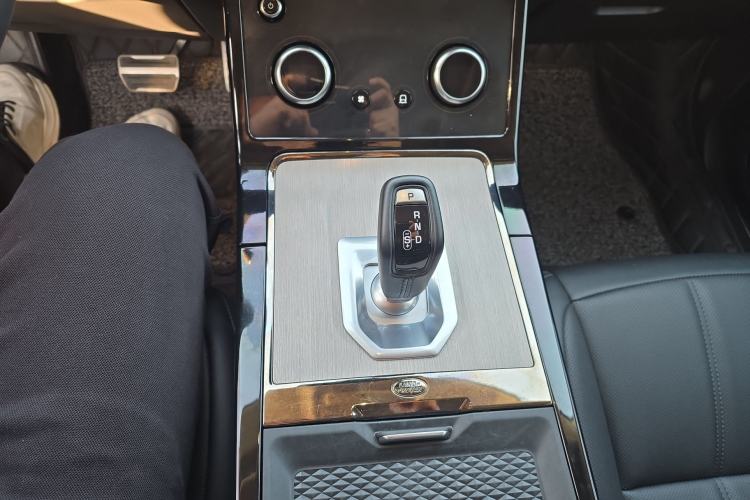 Used Land Rover Range Rover Evoque New Energy 2022 Aurora L P300e Plug-in Hybrid Electric Version