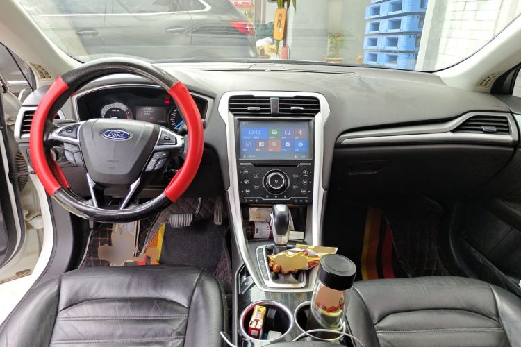 Used Ford Mondeo 2013 1.5L GTDi180 Fashion Edition Center Console