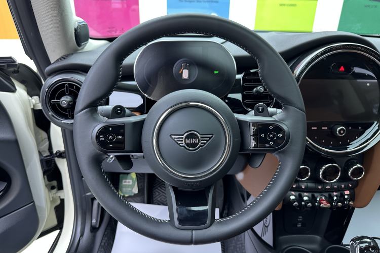 Used MINI MINI 2023 2.0T COOPER S Artist