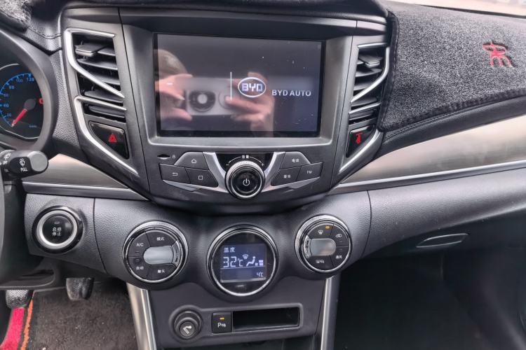 Used BYD Song 2016 GaiShi Edition 1.5TI Manual Elite Model