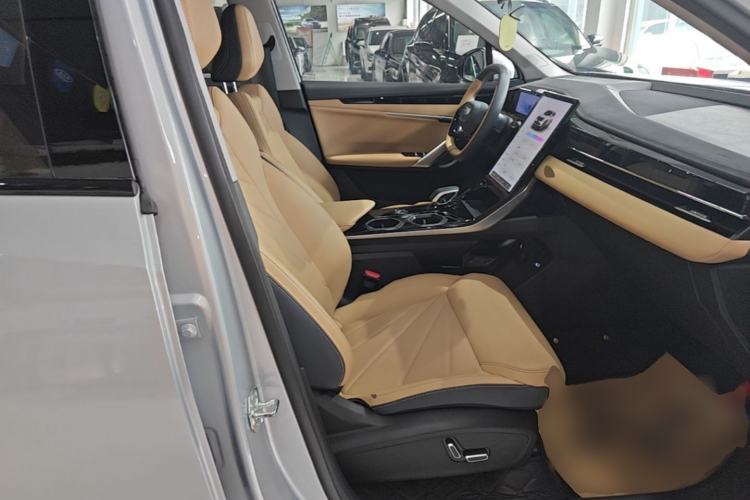 Used Geely Auto FX11 2023 1.5TD DCT Prestige Edition
