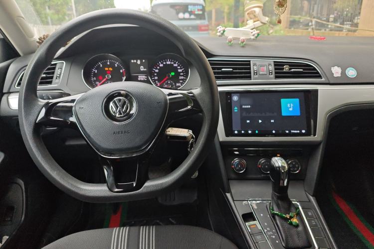 Used Volkswagen Lamando 2017 230TSI DSG Fashion Edition
