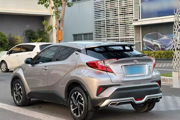 Used Toyota IZOA 2018 2.0L Yichi Edition China V Standard