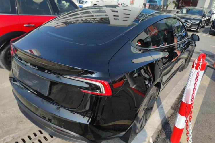 Used Tesla Model 3 2023 Rear-Wheel-Drive Version
