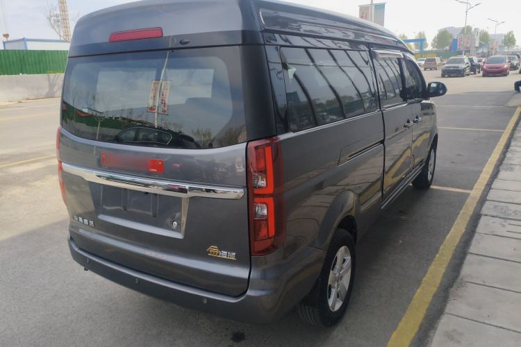 Used Jinbei Gold Hiace 2021 1.5L Passenger Van Travel Lion 6-Seater Rear Right 45 Deg