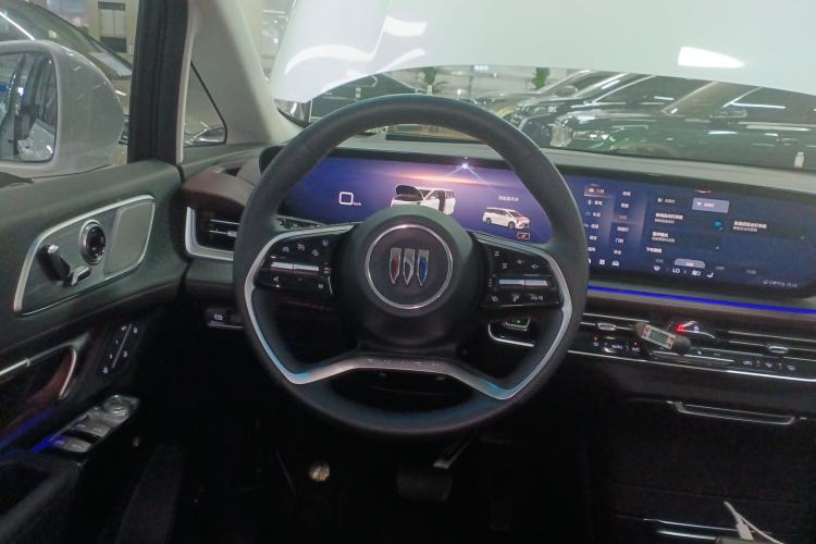 Used Buick Century 2025 2.0T Six-Seater YinShi Edition
