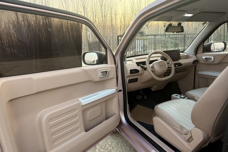 Used Geely Galaxy Panda 2023 Panda Mini 200km Endurance Bear
