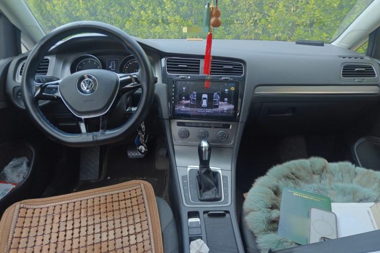 Used Volkswagen Golf 2015 1.6L Automatic Comfort Model
