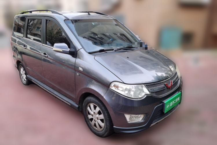 Used Wuling Hongguang 2013 1.5L S Comfort Model Front Right 45 Deg