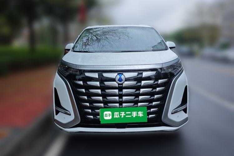 Used Denza D9 2022 DM-i 970 Four-Wheel Drive Prestige Model
