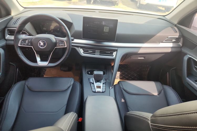 Used BYD Song Pro 2019 1.5T Automatic Luxury Model Center Console