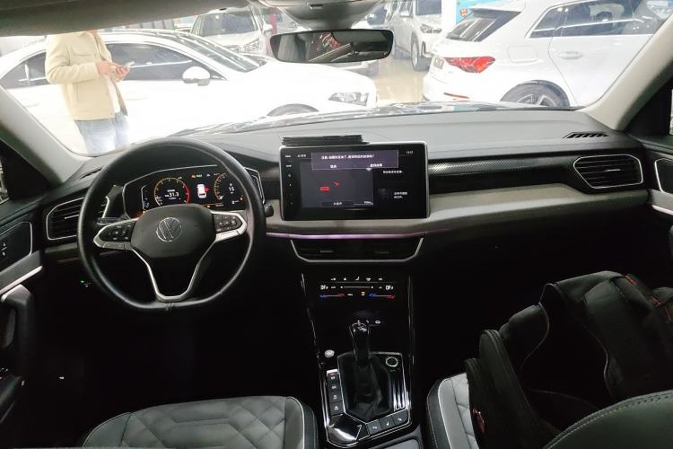 Used Volkswagen Tayron 2023 280TSI Two-Wheel-Drive Luxury Plus Advanced Version Center Console