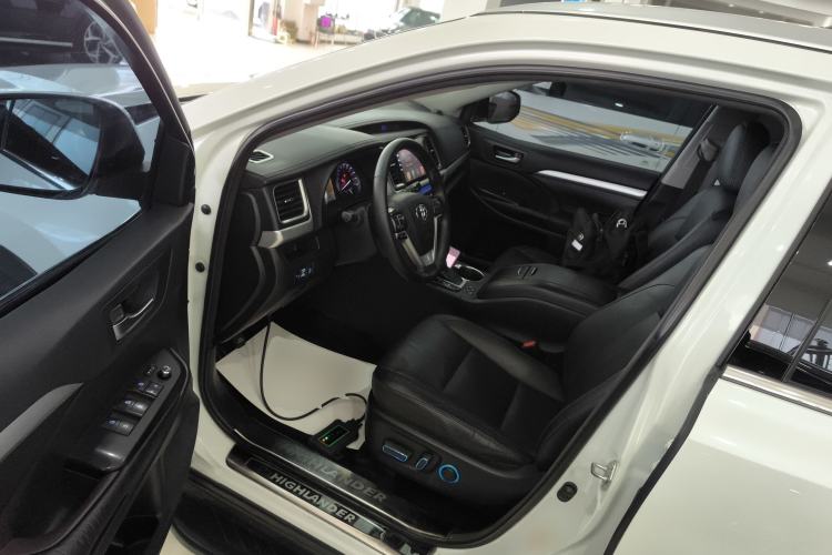 Used Toyota Highlander 2015 2.0T Four-Wheel Drive Luxury Edition 7-Seater