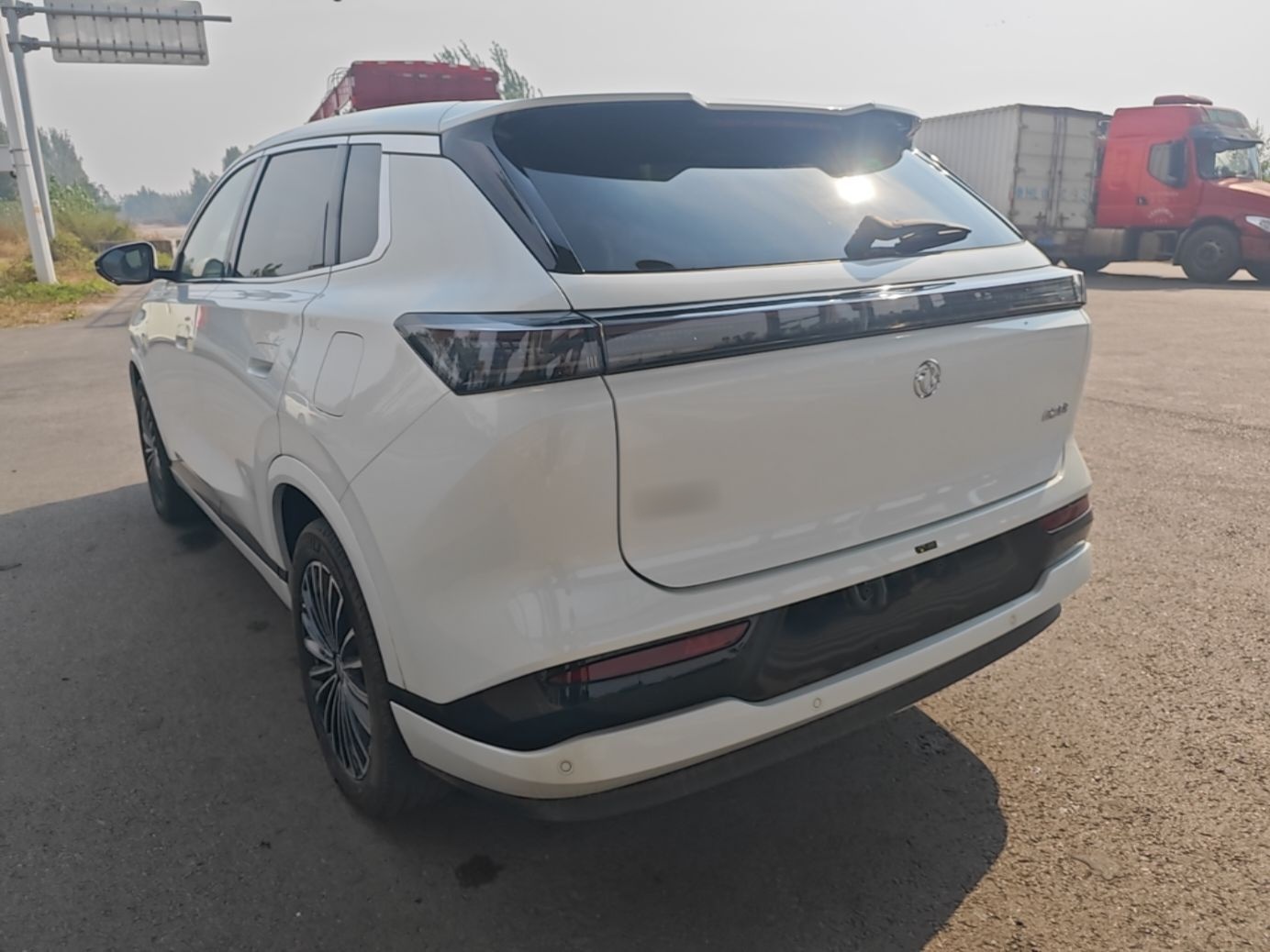 Dongfeng Aeolus L8 2025 Model 185KM Ideal Edition — снимка 4