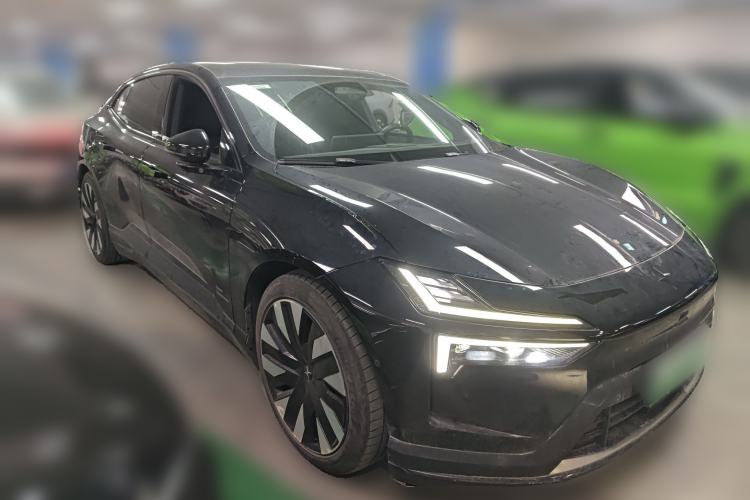 Used Polestar 4  Front Right 45 Deg