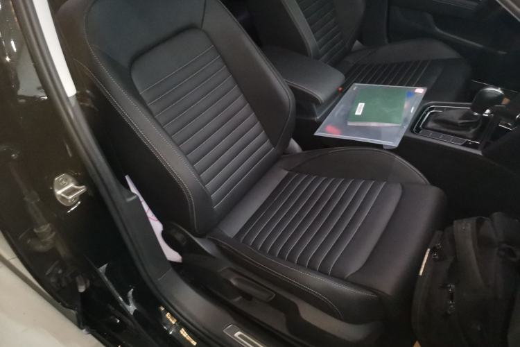 Used Volkswagen Magotan 2025 Zhongxiang Version 280TSI DSG Comfort Edition