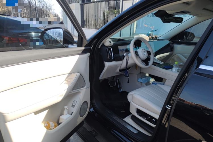 Used Hima AITO M8 2025 Extended-Range Max+ Version 53.4 kWh 6-Seater Edition Driver Seat