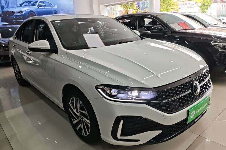 Used Volkswagen Lavida 2024 1.5L Automatic Starry Sky 5 Million Edition Front Right 45 Deg