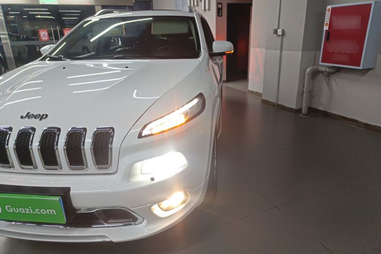 Used Jeep Cherokee 2017 2.4L Professional Smart Edition