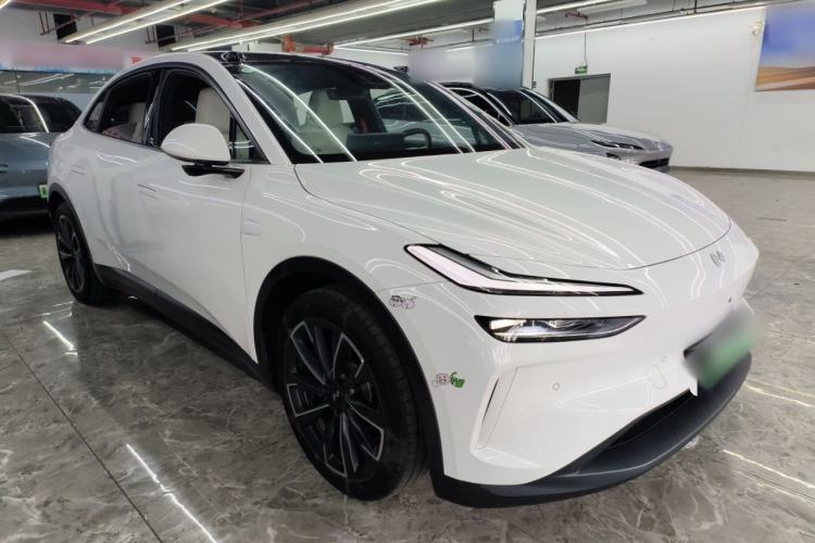 Used ONVO L60 2024 60 kWh All-Wheel Drive Front Right 45 Deg