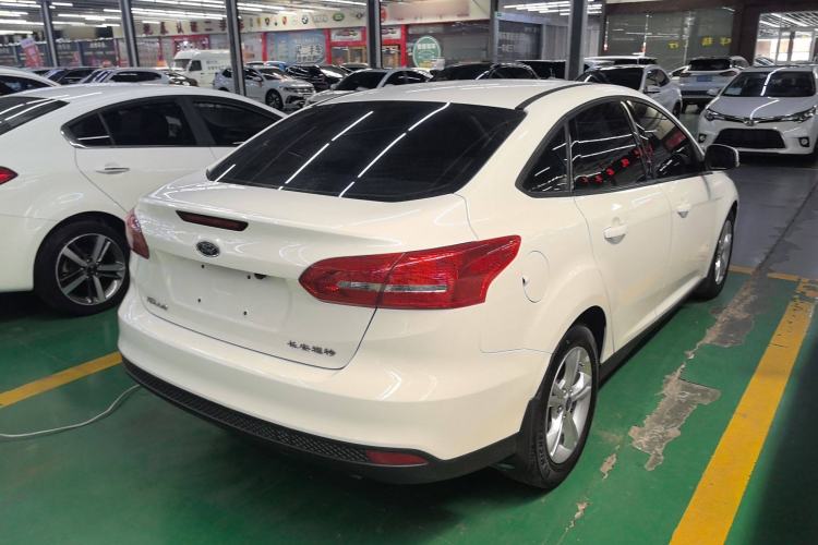 Used Ford Focus 2015 Sedan 1.6L Automatic Comfort Model