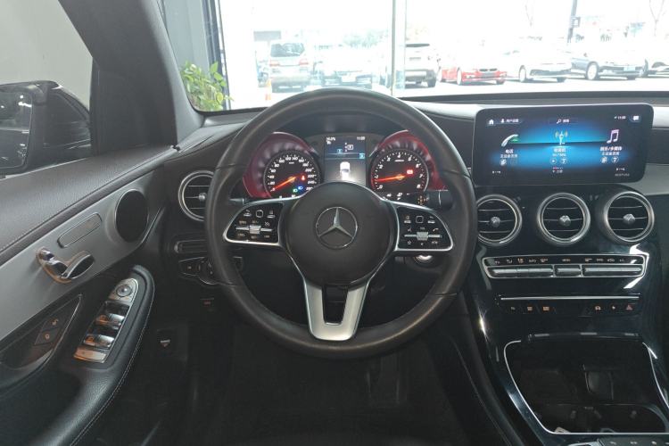 Used Mercedes-Benz GLC 2020 GLC 260 L 4MATIC Dynamic Model

