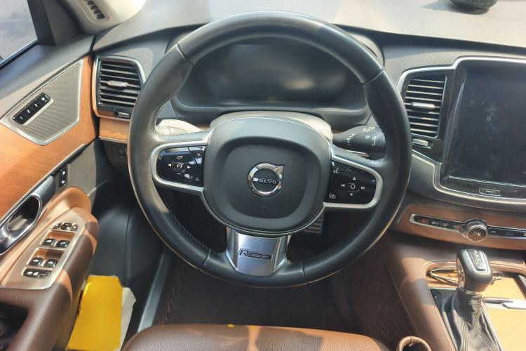 Used Volvo XC90 2019 T6 Zhiyi Edition 7-Seater China V Emission Standard