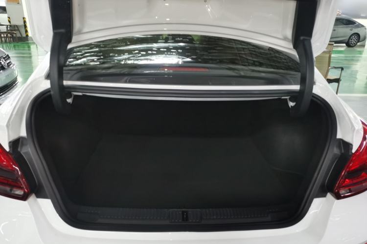 Used MG 5 Scorpio 2022 1.5T Trophy Sport Luxurious Edition