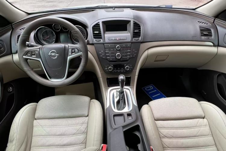 Used Opel Insignia 2013 2.0T Two-Wheel-Drive Luxury Version